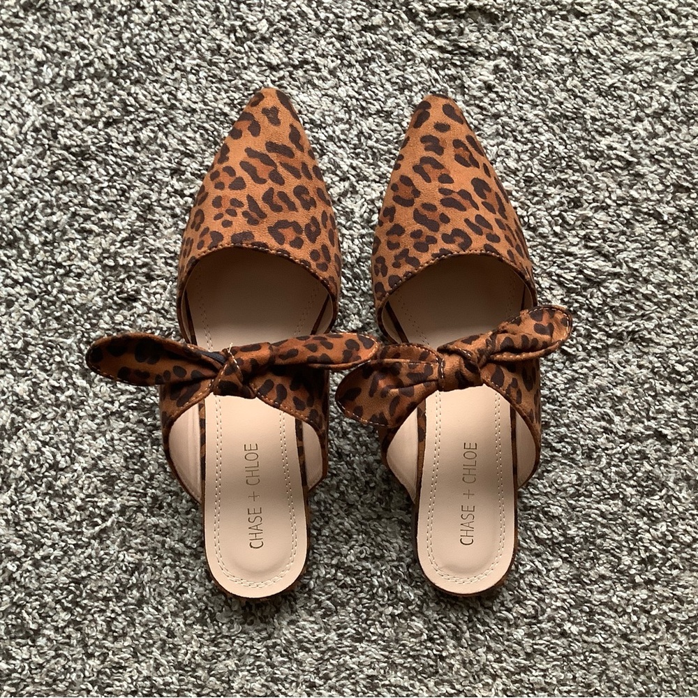 Chase and Chloe Leopard Print Bow Flats